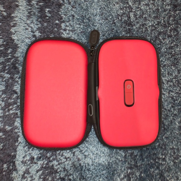 PHONE SANITIZER CASE- HoMedics UV-Clean On-The-Go - Picture 1 of 5